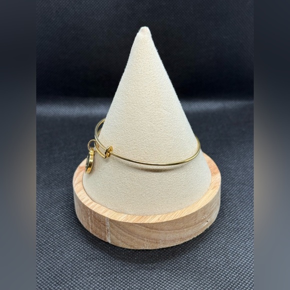 🪷ALEX AND ANI🪷Lotus Peace Petals Charm Bangle in Shiny Gold/EUC - Picture 3 of 8